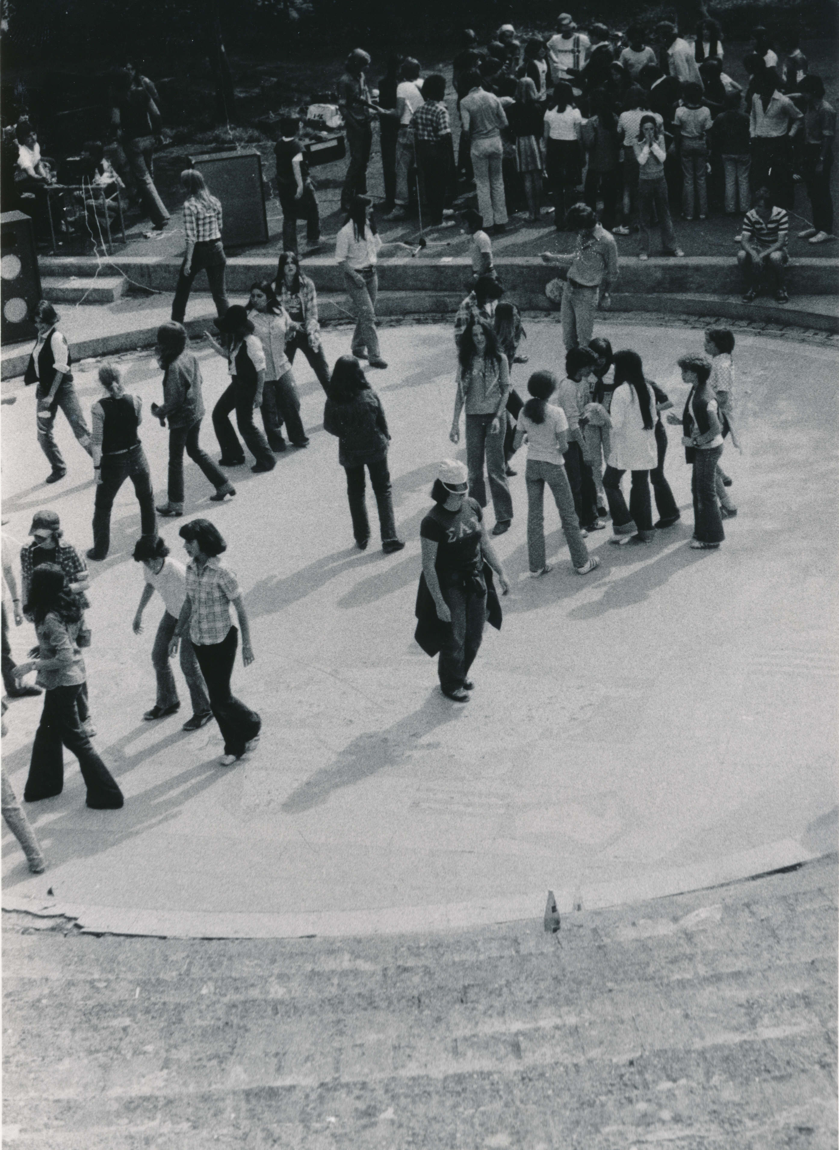 1975KermesseDance
